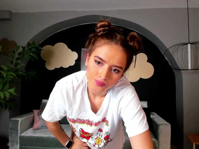 Snímky obrazovky vysielania AmberHill