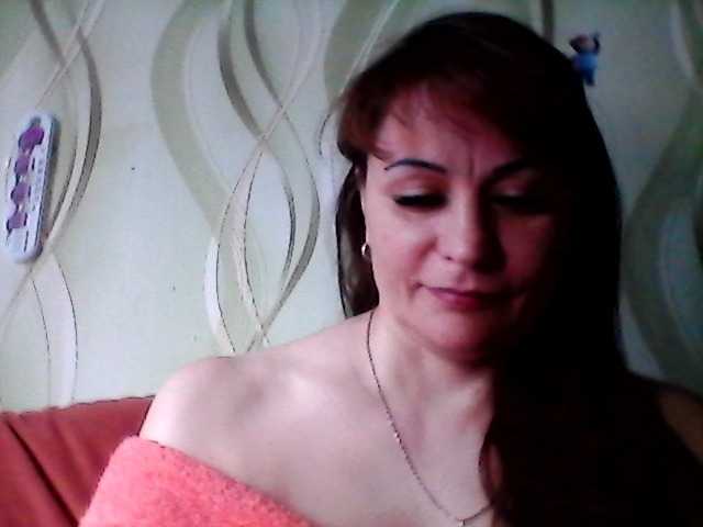 Snímky obrazovky vysielania AmberNight