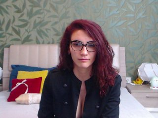 Fotografie AminaDangerxx Hello gentelmans! 30tk for flash tits,50 play with boobs,100 show you my ass,150 suck my toy,200 show yolu my pussy,250 play with dildo on my pussy ,300 undress etc ! And im open for new fantasies.