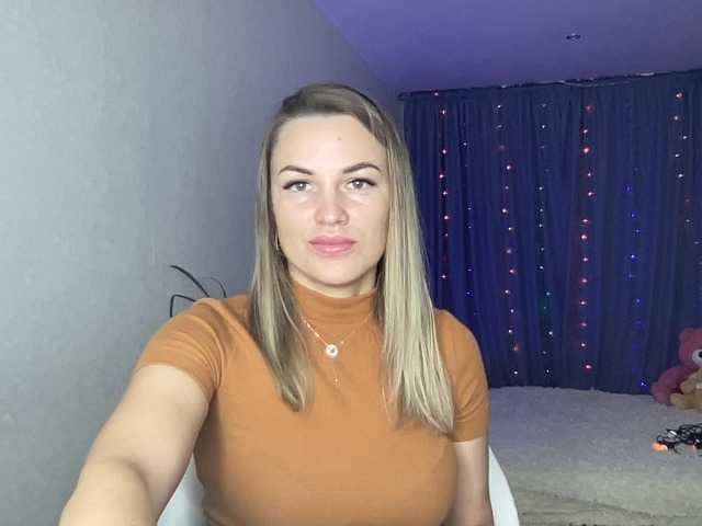 Snímky obrazovky vysielania AmyAirKiss