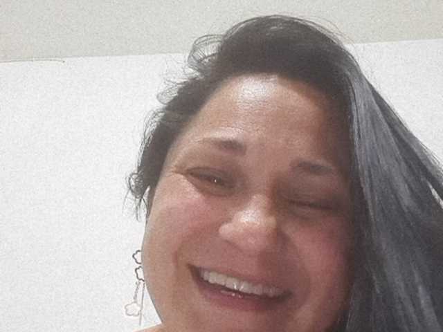 Snímky obrazovky vysielania AmyAyrton