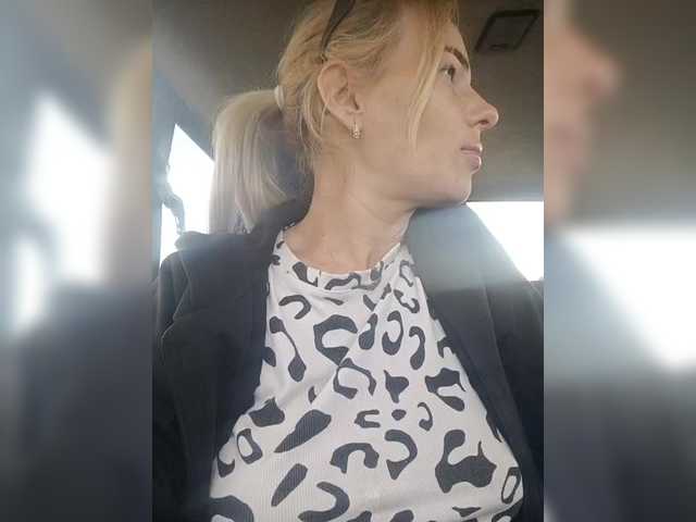 Snímky obrazovky vysielania Anasstasiz