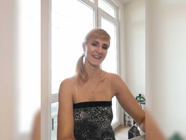 Fotografie Besenok05 Hello everyone, I'm Nastya. You please me, I will please you)). Lovens from 2tkn, strongest vibration 110tkn. Don't forget to put love, it's free. Dildo in private or group