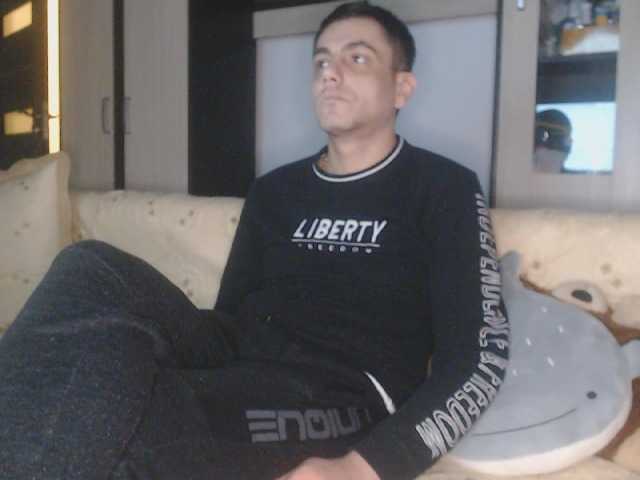 Snímky obrazovky vysielania andreeaboobs