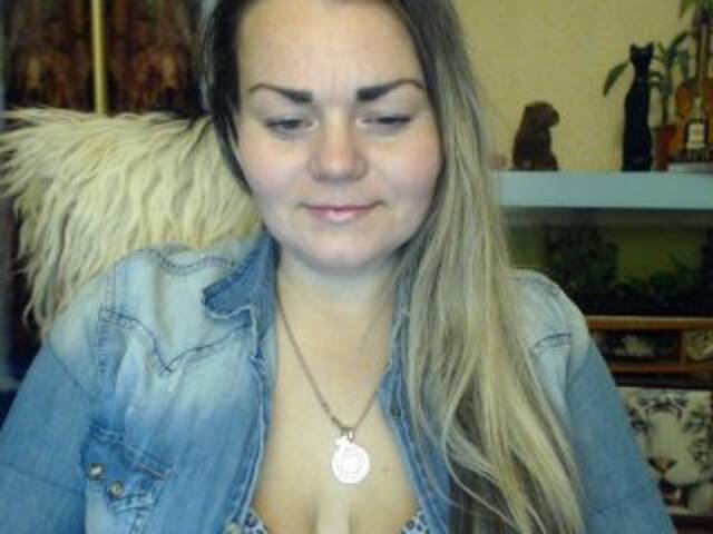 Snímky obrazovky vysielania anfisaxoxo7