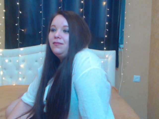 Snímky obrazovky vysielania Angelina-Li