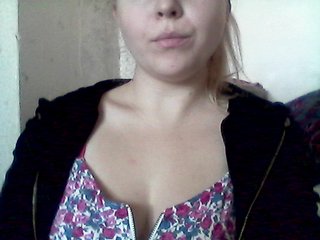 Snímky obrazovky vysielania AngelinaOGirl