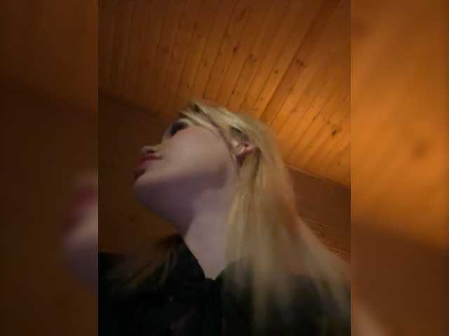 Snímky obrazovky vysielania Angelll3