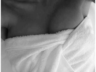 Erotický videohovor Angie-Delores