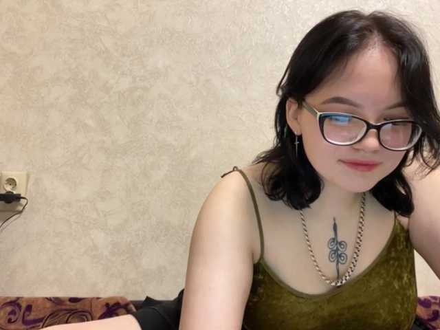 Snímky obrazovky vysielania Anime-girl