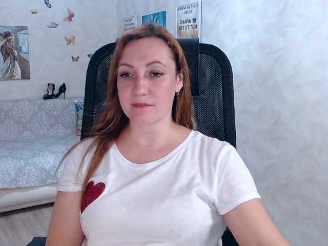 Fotografie SweetAnka take off dress 100 tokens .. take off bra 200 tokens .. show ass 20 tokens .. put on heels 20 tokens .. private message 10 tokens ..striptease..250 tokens .. make my day better than 500