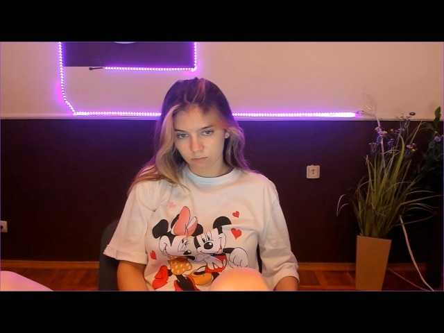 Snímky obrazovky vysielania Alishasweet02