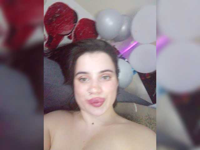 Snímky obrazovky vysielania AnnaMorr