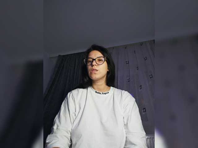 Snímky obrazovky vysielania annasweet26