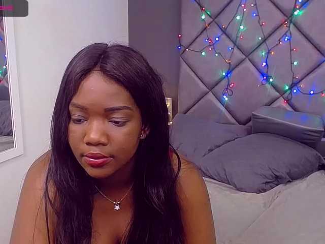 Snímky obrazovky vysielania AnneBullock