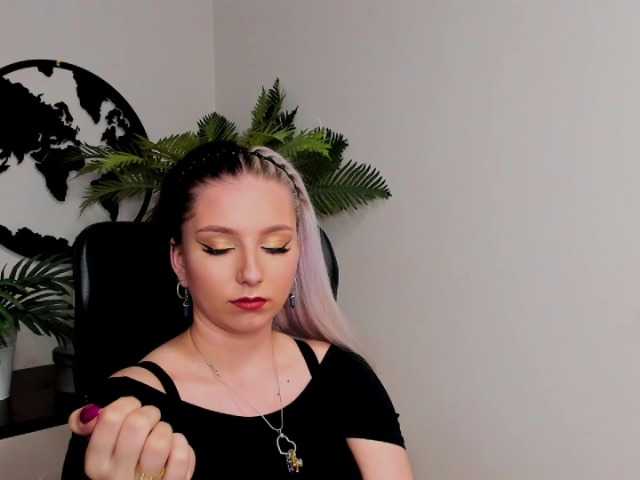 Snímky obrazovky vysielania AnneLove03