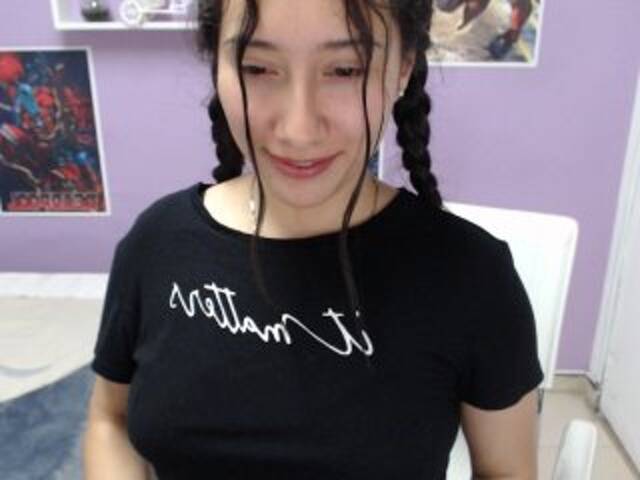 Snímky obrazovky vysielania Anniesclub