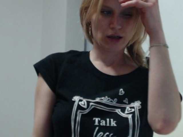 Snímky obrazovky vysielania Annzhelika