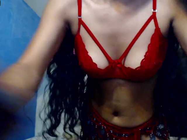Fotografie AntoBluee my life welcome to my room the goal will be 111 Stritshow kisses my loves