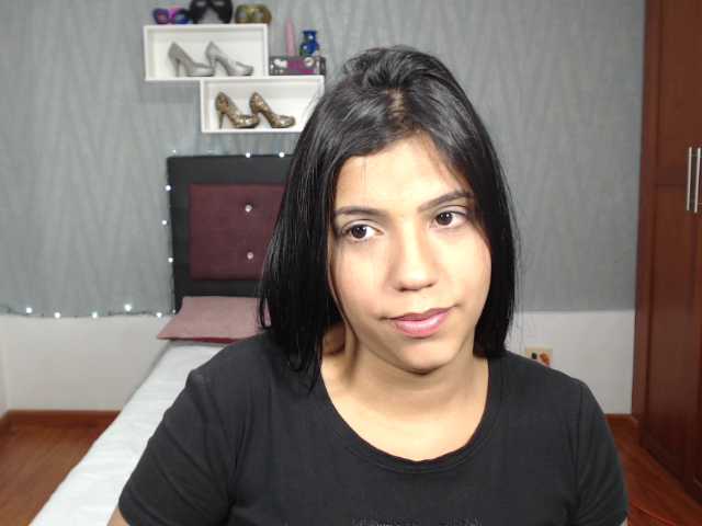 Fotografie Antonella21 Hello Huns , Im so Excited for being here with all of you, check out my Games and Reach my GOAL, besides tip me for Any Special Request/ Once my goal is reached i Will CUM