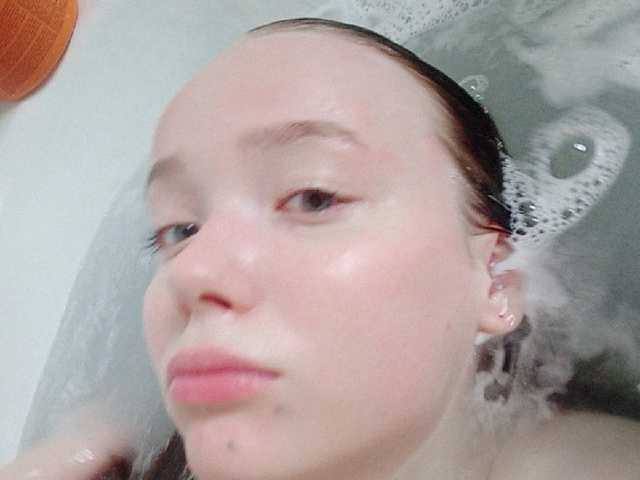 Snímky obrazovky vysielania Baby-baby_