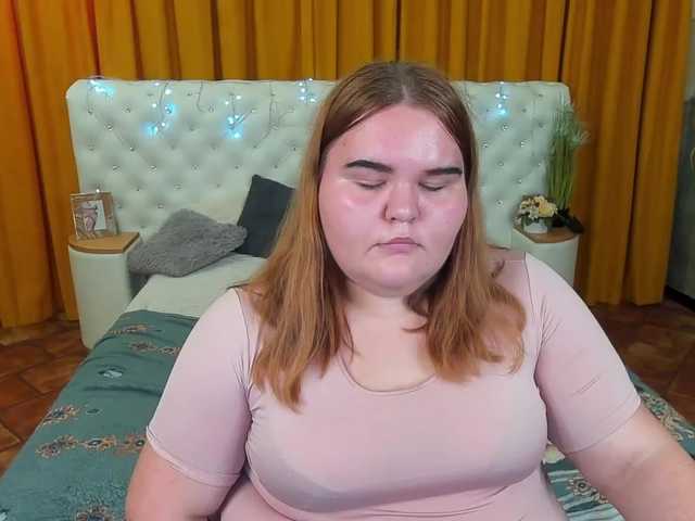 Snímky obrazovky vysielania AriellaFefie