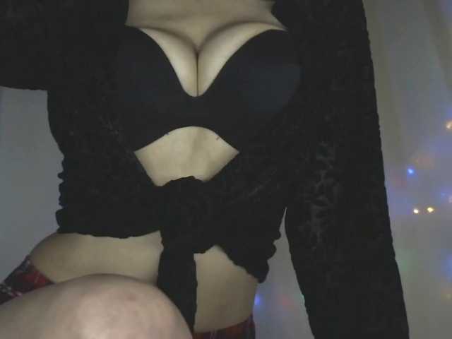 Snímky obrazovky vysielania Asiya2018