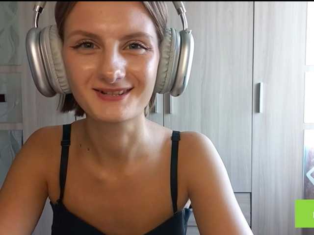 Snímky obrazovky vysielania AuroraRow