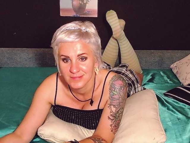 Snímky obrazovky vysielania Amrolla