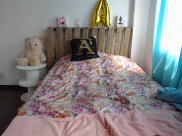 Snímky obrazovky vysielania AvyRose