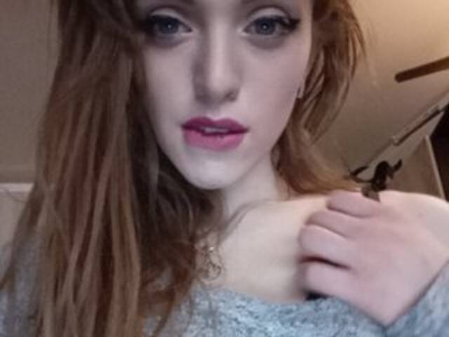 Snímky obrazovky vysielania b1ToorBoPussy