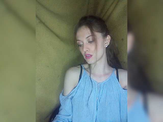 Snímky obrazovky vysielania b1ToorBoPussy