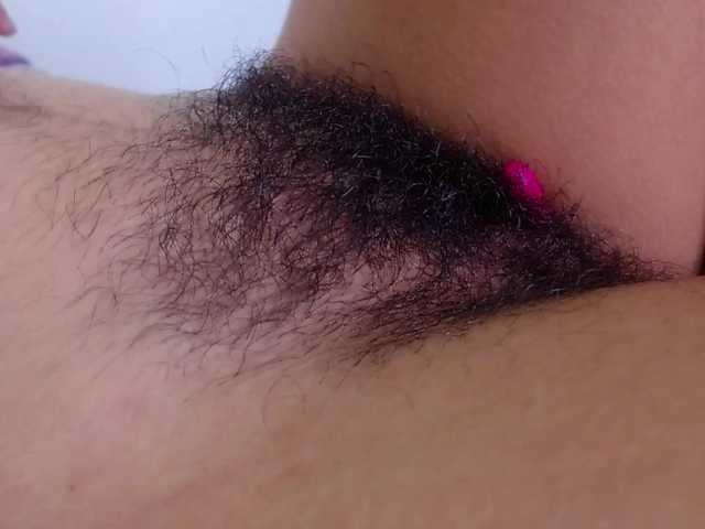 Fotografie Babe_ali HEY HRU? (GOAL IS DIRTY BLOW JOB) @sofar @total # deep #hairy #bush #big #natural #pussy #smalltits #bigass #cute #sexy