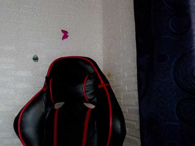 Snímky obrazovky vysielania BabyAsianX0