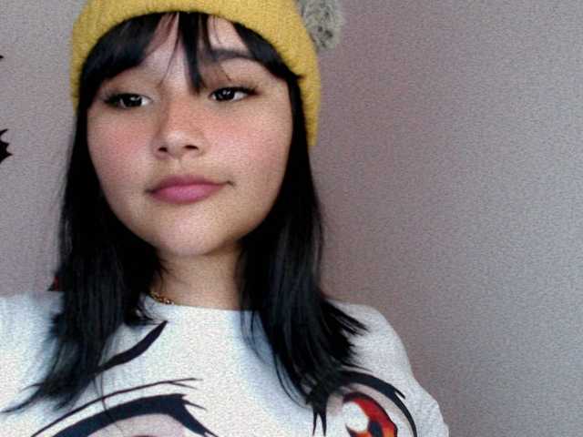 Snímky obrazovky vysielania BabyAsianX0