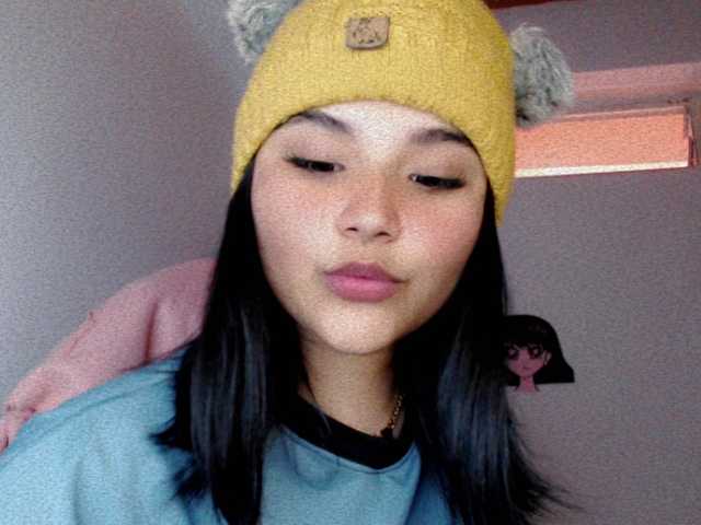Snímky obrazovky vysielania BabyAsianX0