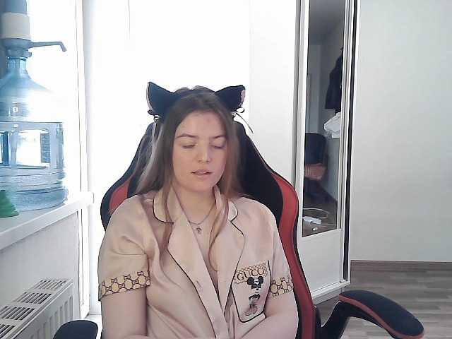 Snímky obrazovky vysielania Mommy_bunny