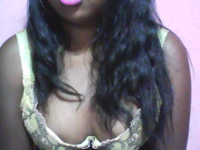 Snímky obrazovky vysielania Badgirlesexy