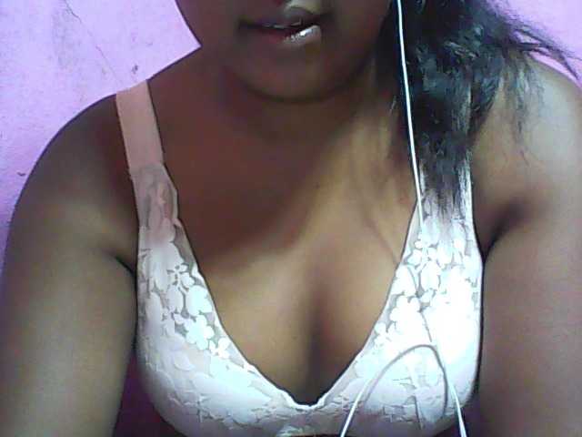 Snímky obrazovky vysielania Badgirlesexy