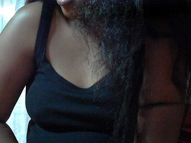 Snímky obrazovky vysielania Badgirlesexy