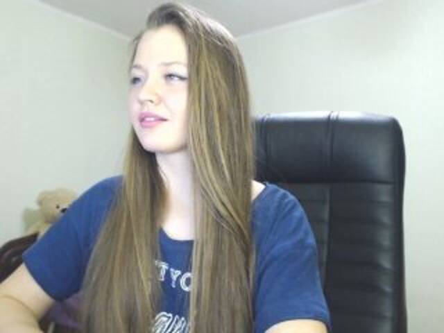 Snímky obrazovky vysielania _YoungGirl_