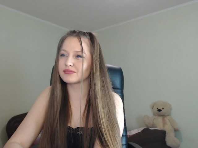 Snímky obrazovky vysielania _YoungGirl_