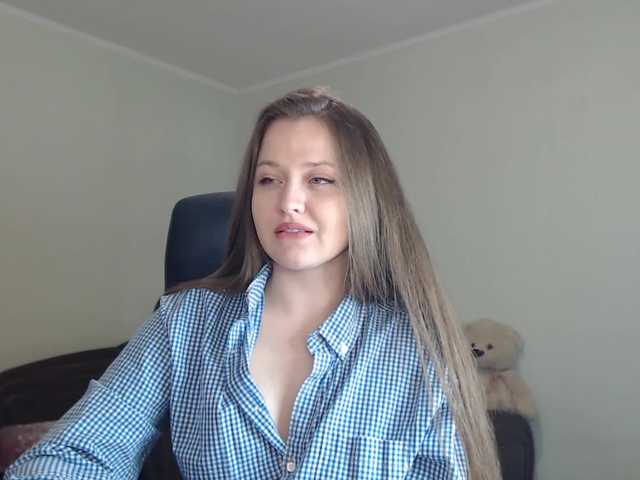 Snímky obrazovky vysielania _YoungGirl_