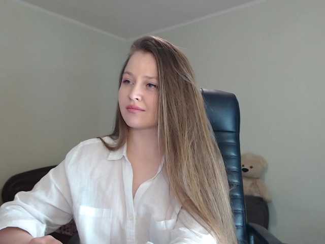 Snímky obrazovky vysielania _YoungGirl_