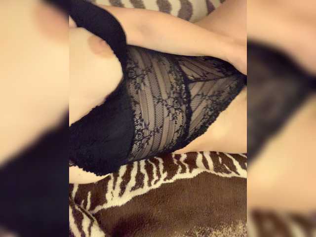 Snímky obrazovky vysielania LittleGirl88