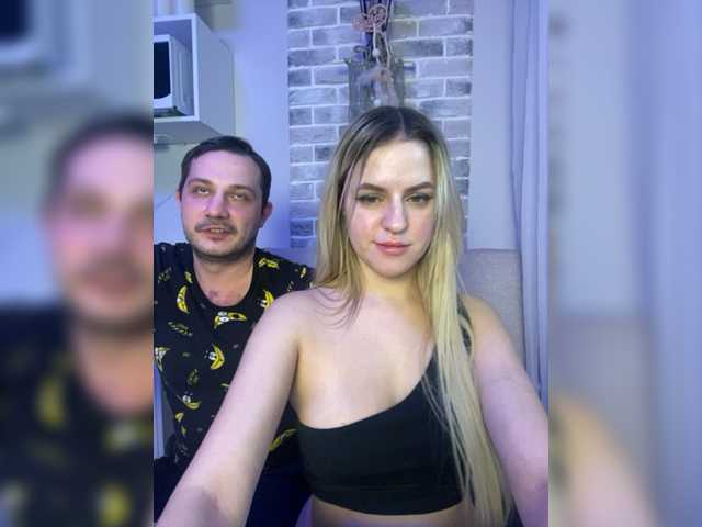 Snímky obrazovky vysielania BANANA-PEACH