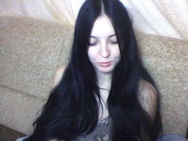 Snímky obrazovky vysielania Milaya_Mila