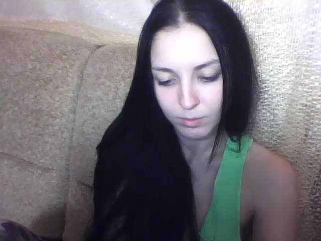 Snímky obrazovky vysielania Milaya_Mila