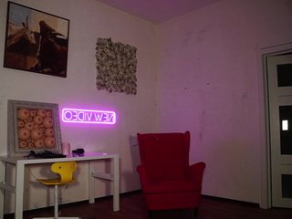 Erotický videohovor barbiedollhouse
