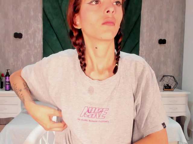 Snímky obrazovky vysielania Barbye-Jones